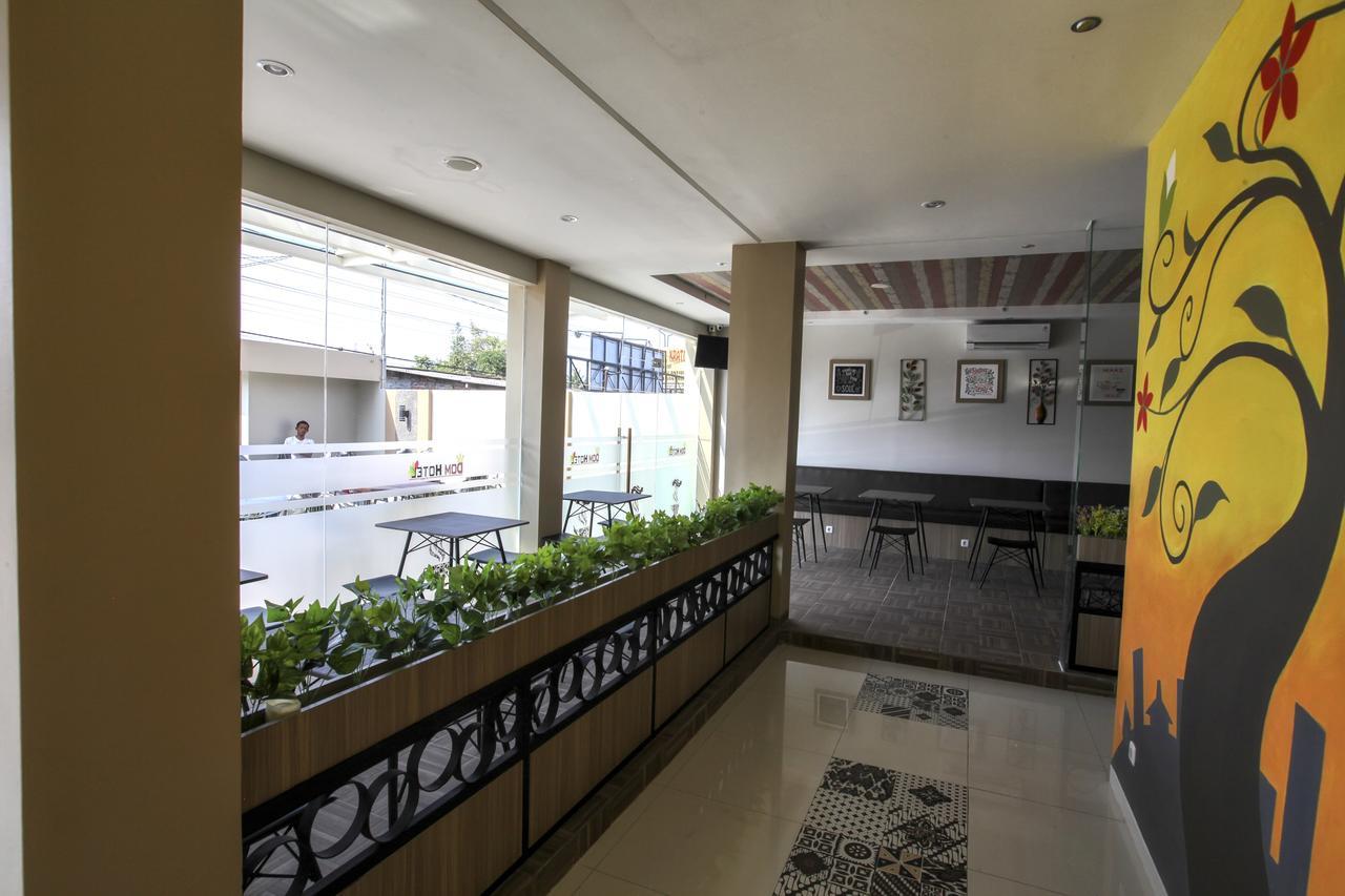 Dom Hotel Jogja Ngaglik Exteriör bild