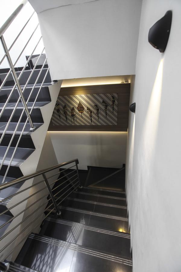 Dom Hotel Jogja Ngaglik Exteriör bild