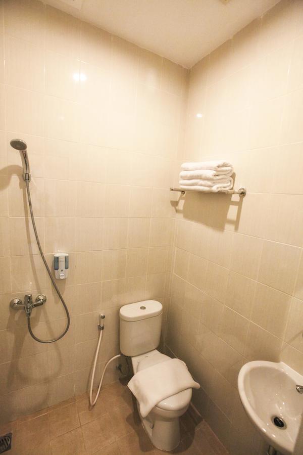 Dom Hotel Jogja Ngaglik Exteriör bild