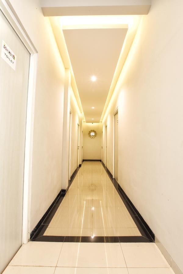 Dom Hotel Jogja Ngaglik Exteriör bild