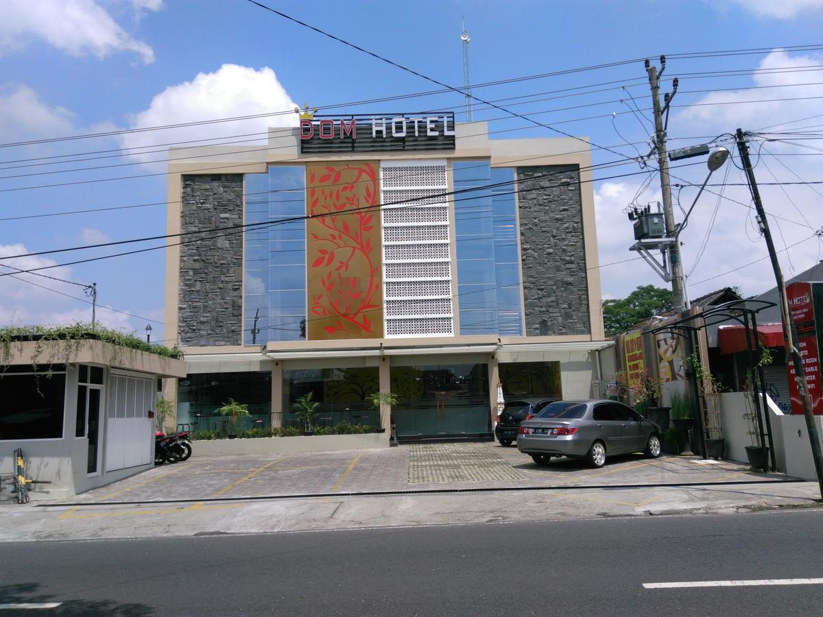 Dom Hotel Jogja Ngaglik Exteriör bild
