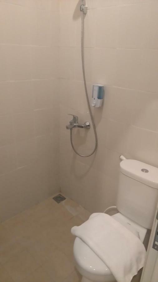 Dom Hotel Jogja Ngaglik Exteriör bild